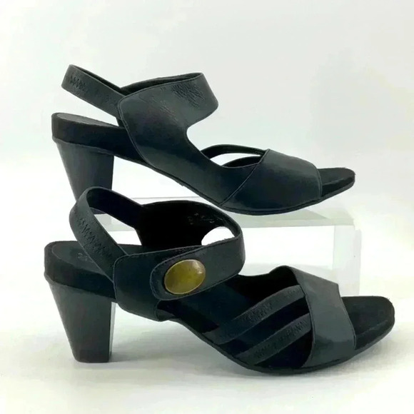 AETREX  LEATHER BLACK HEEL SANDALS - Picture 1 of 5